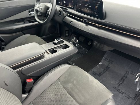Certified 2024 Nissan Ariya AWD image 18