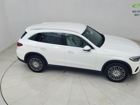 Used 2025 Mercedes-Benz GLC 300 4MATIC image 77