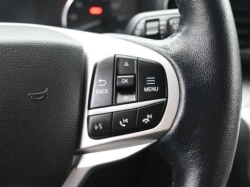 Used 2021 Ford Explorer XLT w/ Equipment Group 202A RWD image 19