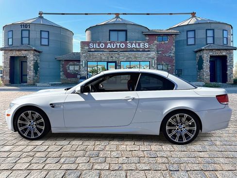 Used 2008 BMW M3 Convertible image 2