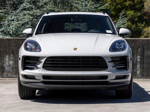 Certified 2021 Porsche Macan AWD/4WD image 8