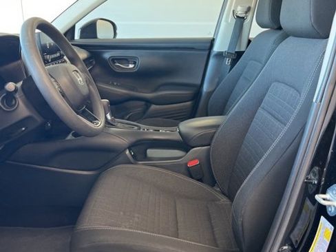 Certified 2023 Honda HR-V LX image 9