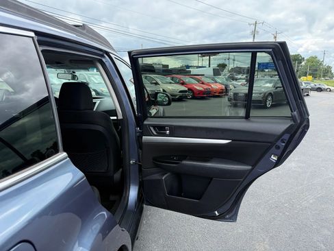 Used 2014 Subaru Outback 2.5i Premium image 35