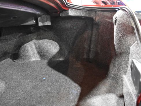 Used 2004 Ford Mustang Mach 1 RWD image 36