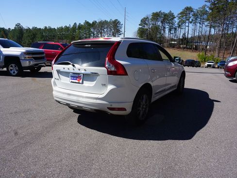 Used 2016 Volvo XC60 T5 Premier w/ Proximity Package image 20