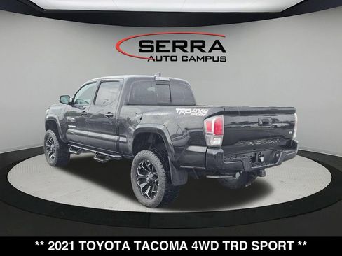 Used 2021 Toyota Tacoma TRD Sport AWD/4WD image 11