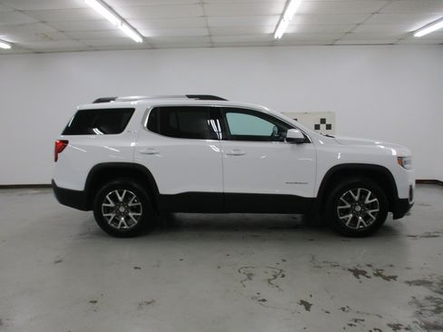 Certified 2023 GMC Acadia SLE w/ Driver Convenience Package image 11