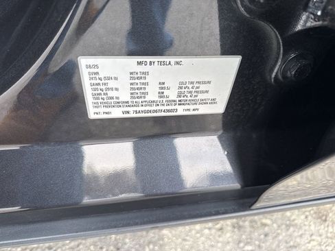 Used 2026 Tesla Model Y Long Range image 38