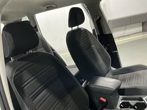 Used 2023 Volkswagen Tiguan S image 15