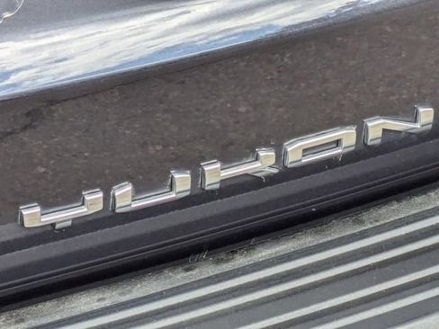 Certified 2024 GMC Yukon Denali AWD/4WD image 10