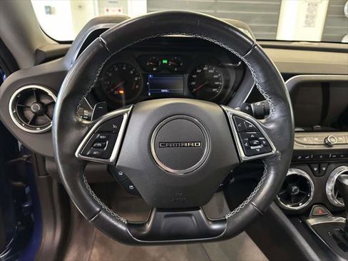 Used 2023 Chevrolet Camaro LT w/ Technology Package image 16