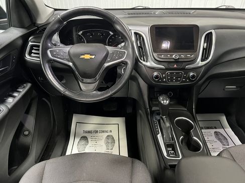 Used 2018 Chevrolet Equinox LT w/ Sun & Infotainment Package image 8