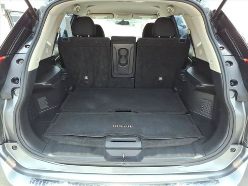 Used 2018 Nissan Rogue S FWD image 15