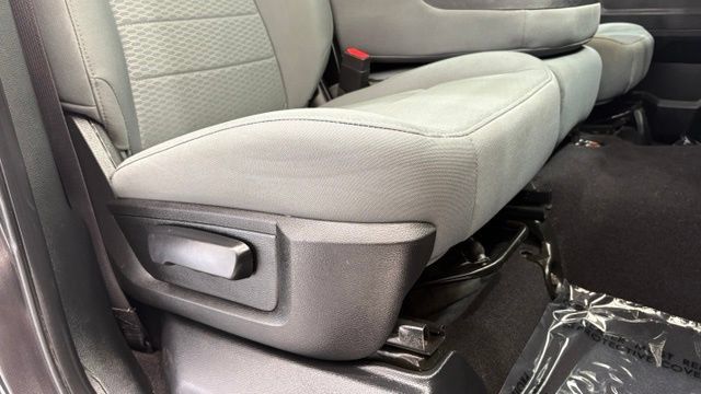 Used 2017 RAM 1500 ST w/ SXT Appearance Group AWD/4WD image 20