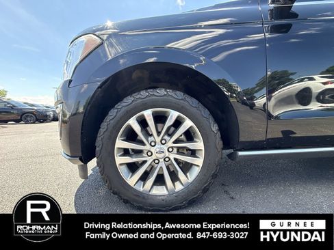 Used 2018 Ford Expedition Max Limited w/ Equipment Group 301A AWD/4WD image 10