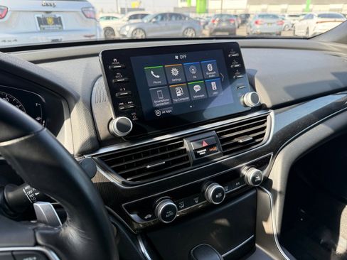 Used 2022 Honda Accord Sport image 16