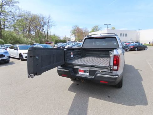 Used 2017 Honda Ridgeline RTL-T image 13