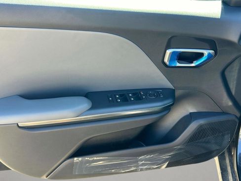 New 2025 Kia K4 LXS image 18