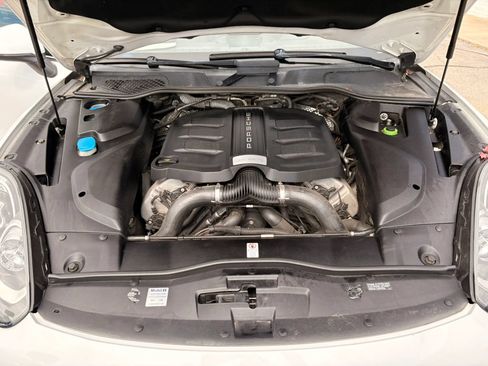 Used 2015 Porsche Cayenne S AWD/4WD image 29