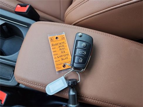 Certified 2025 Audi Q3 2.0T Premium image 31