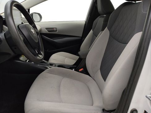 Used 2022 Toyota Corolla LE FWD image 17
