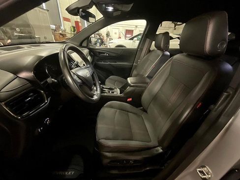 Used 2022 Chevrolet Equinox RS image 4