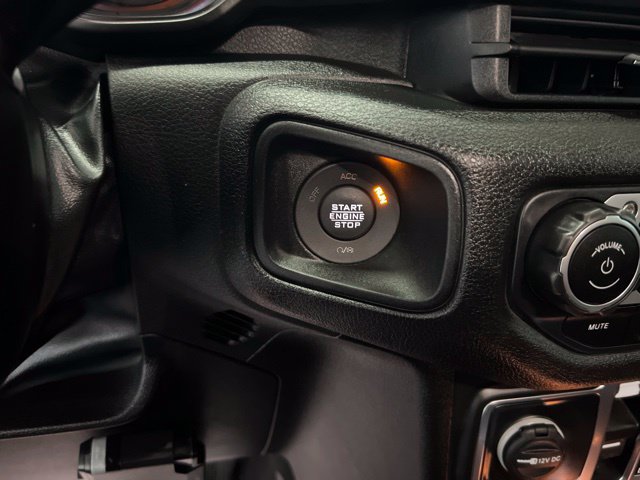 Used 2025 Jeep Gladiator Sport AWD/4WD image 43
