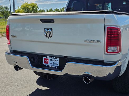 Used 2017 RAM 1500 Laramie w/ Convenience Group AWD/4WD image 13