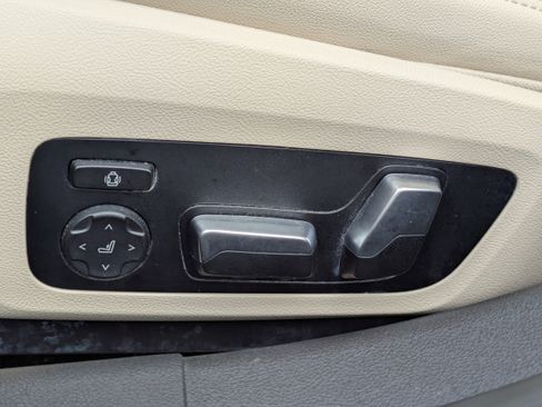 Used 2019 BMW 330i Sedan image 19