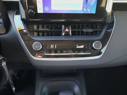 Used 2023 Toyota Corolla LE image 26