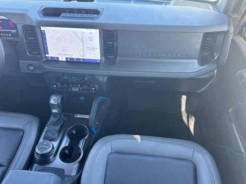 Used 2024 Ford Bronco Black Diamond image 28