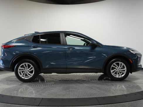 New 2026 Buick Envista Preferred w/ Convenience I Package FWD image 9