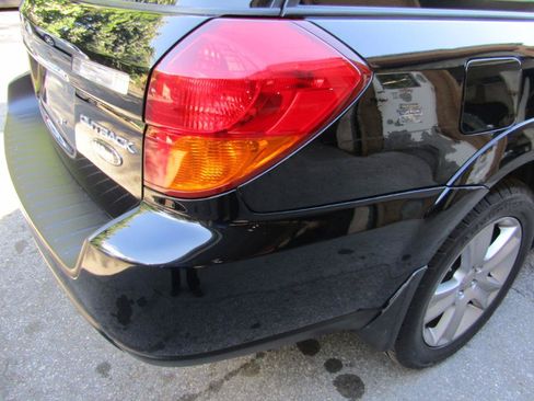 Used 2005 Subaru Outback 3.0R L.L. Bean AWD/4WD image 17