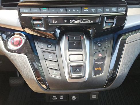Used 2025 Honda Odyssey Touring image 20