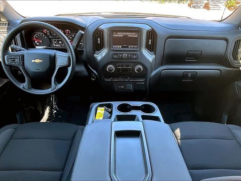 Certified 2025 Chevrolet Silverado 1500 Custom w/ Turbomax Blackout Package image 8