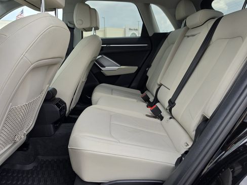 Used 2020 Audi Q3 2.0T Premium Plus AWD/4WD image 21