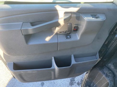 Used 2017 Chevrolet Express 2500 LS image 11