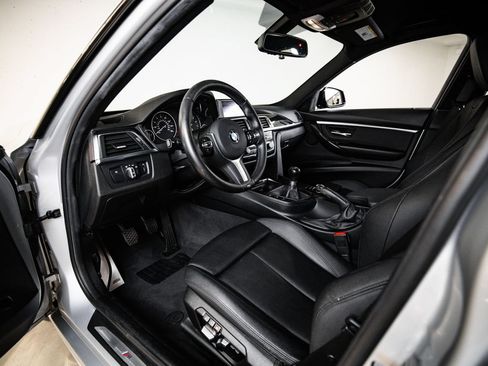 Used 2016 BMW 328i Sedan RWD image 4