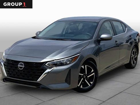 Used 2025 Nissan Sentra SV FWD image 1