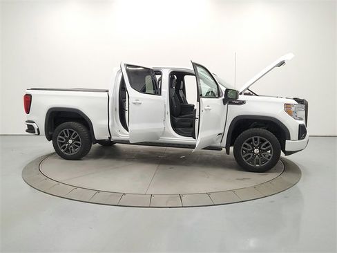 Used 2022 GMC Sierra 1500 AT4 w/ AT4 Premium Package image 16