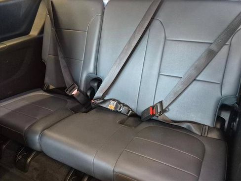 Used 2019 Chevrolet Traverse LT w/ LT Premium Package FWD image 19