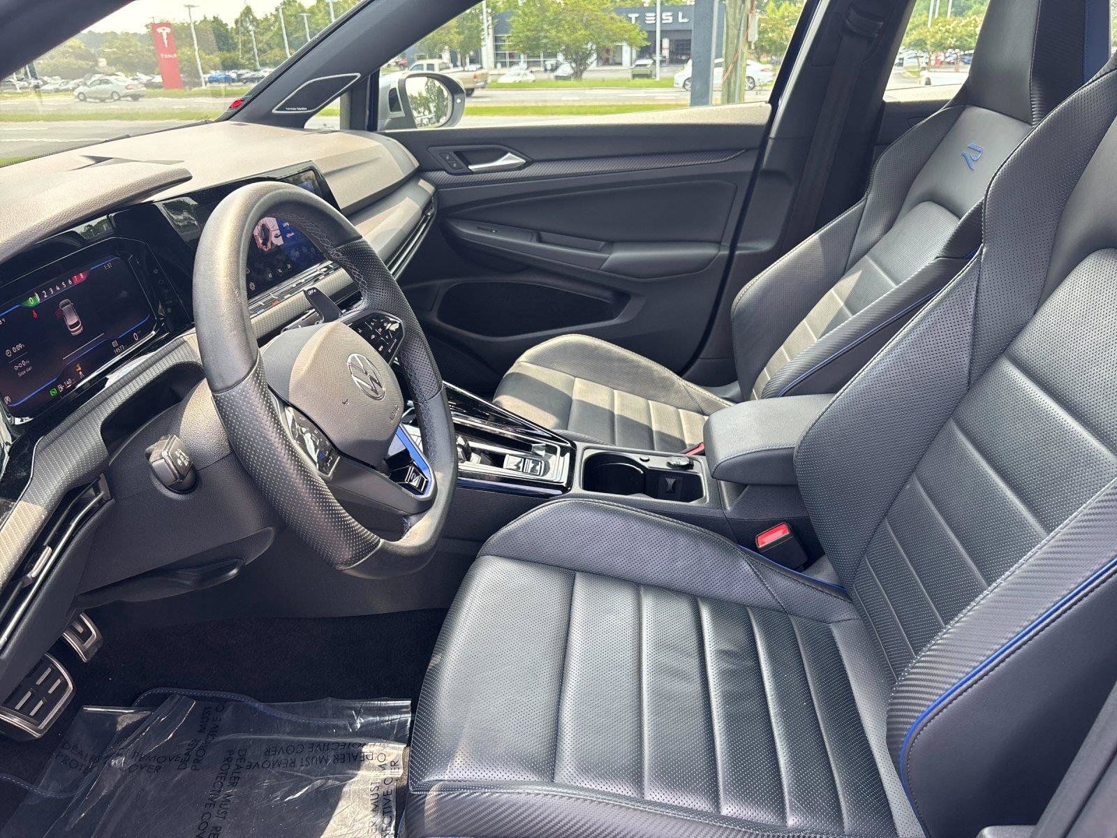 Used 2024 Volkswagen Golf R AWD/4WD image 15