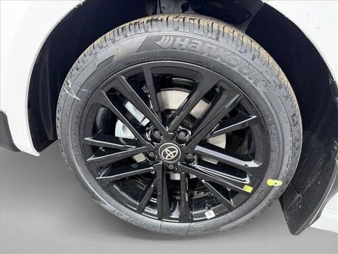 New 2026 Toyota Camry SE image 16