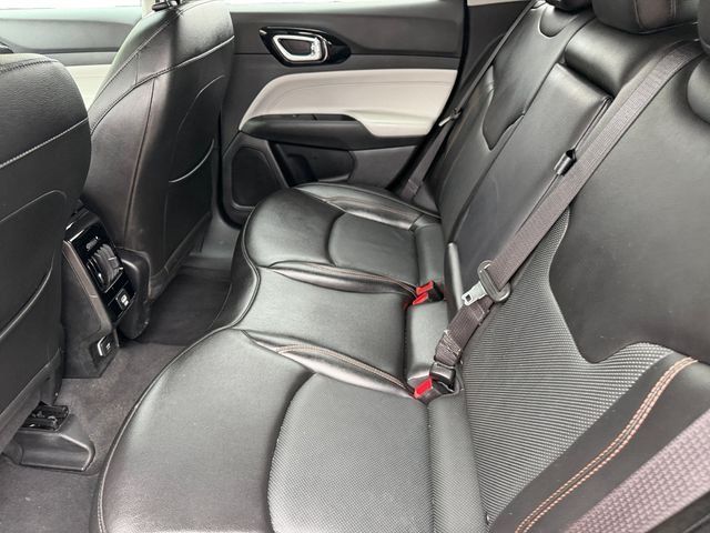Certified 2022 Jeep Compass Limited AWD/4WD image 11