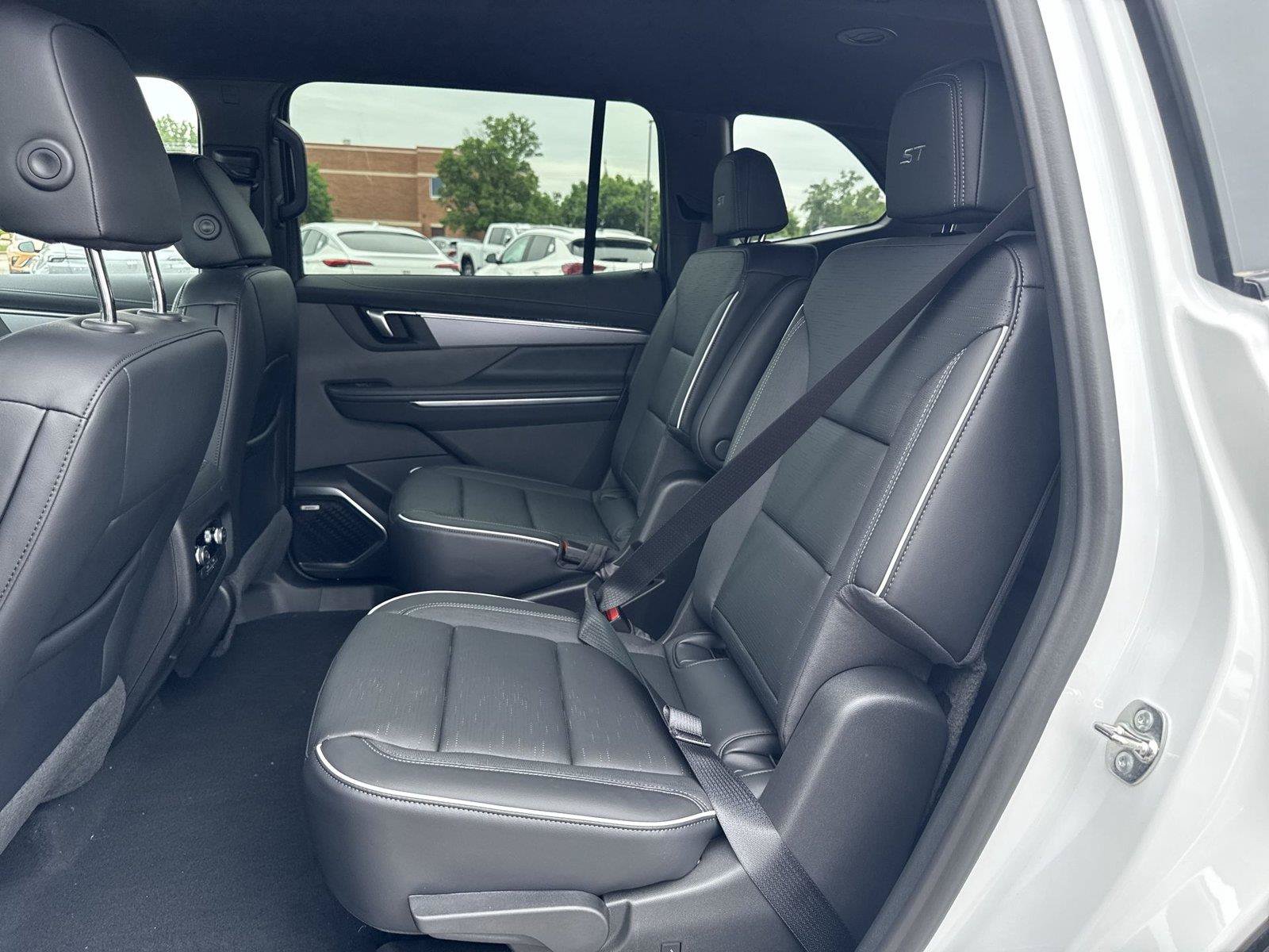 New 2026 Buick Enclave Sport Touring w/ Power Package AWD/4WD image 22