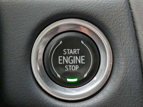 Used 2023 Chevrolet Suburban Premier AWD/4WD image 28