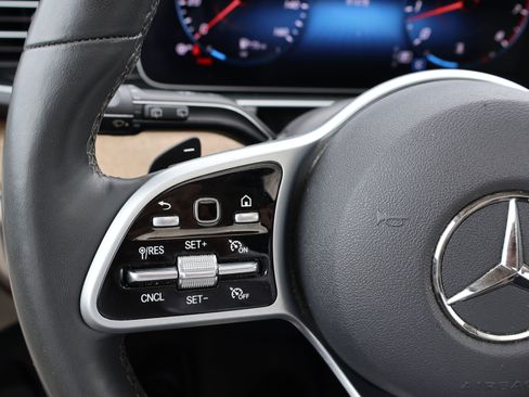 Used 2020 Mercedes-Benz GLE 350 4MATIC image 37