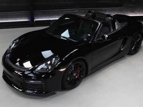 Used 2016 Porsche Boxster Spyder RWD image 7