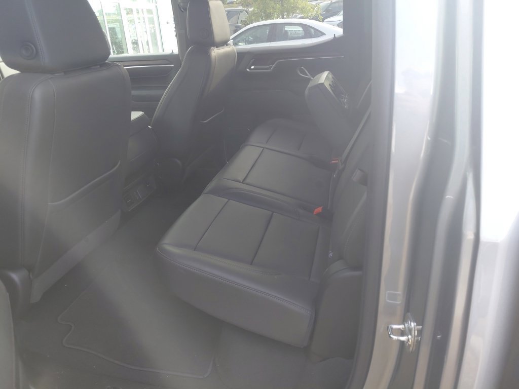 Used 2026 GMC Sierra 1500 SLT RWD image 13