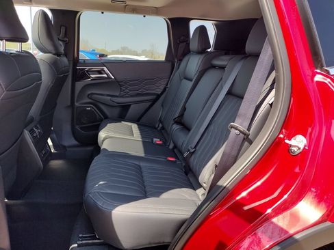 New 2026 Mitsubishi Outlander SEL AWD/4WD image 9
